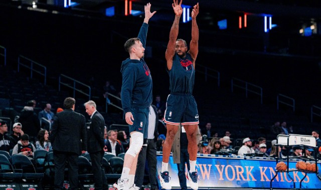 伦纳德又受伤了！踩到现场观众！这一次，泰伦·卢位置不稳？